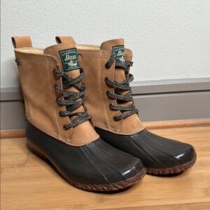 G.H. Bass & Co. Waterproof Duck Boots Tan & Black Boot Women's Size 11 NWOT
